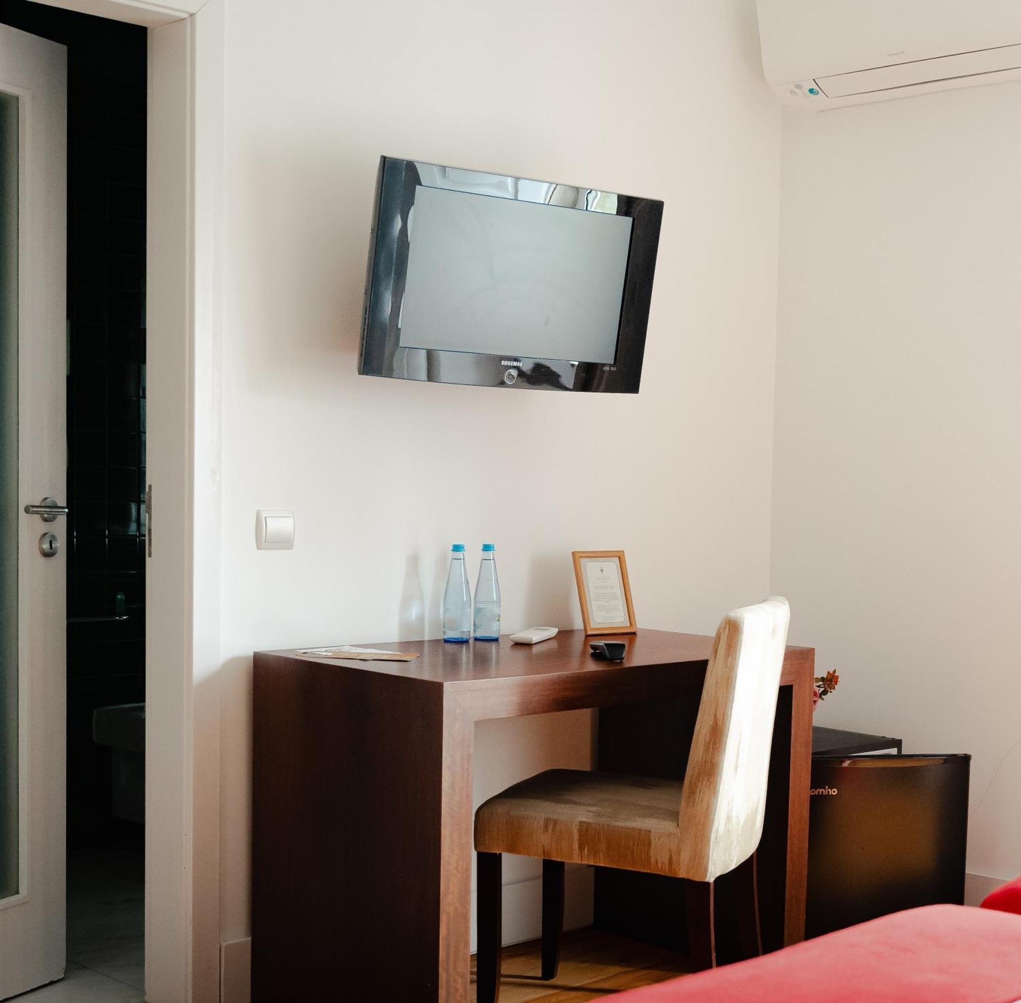 Quinta Do Pinheiro Hotel E Eventos By Grupo Quinta Dos Lagos 瓦尔杜德弗拉德斯 外观 照片